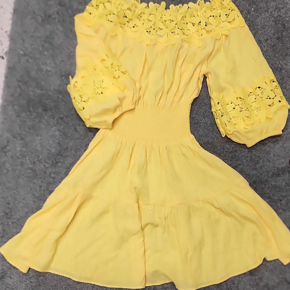 Gianni Bini Yellow Lace Kids Dress